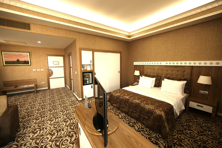 Bedroom 2, Graaf Hotel, Baku