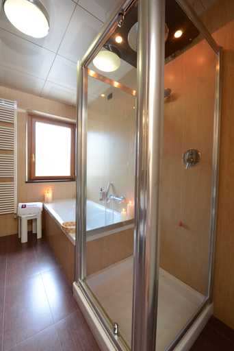 Bathroom 5, Hotel Guglielmo, Catanzaro
