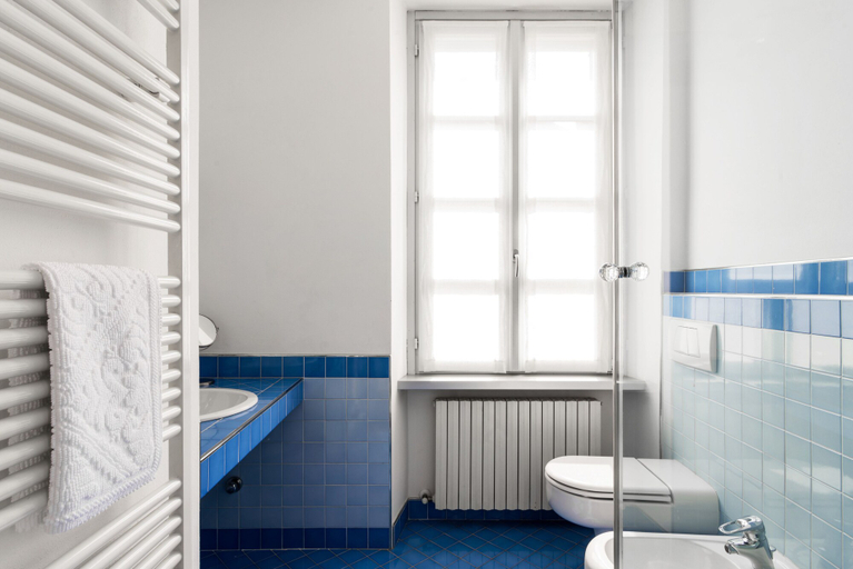 Bathroom 3, Via Rusconi10, Como