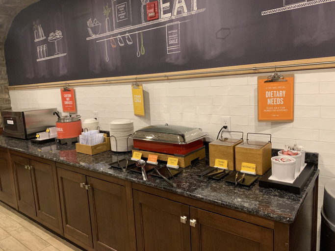 Food & Drinks 4, Hampton Inn & Suites Colorado Springs/Air Force Academy, El Paso