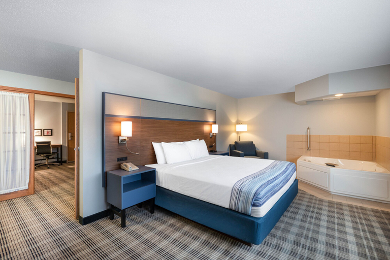 Bedroom 4, AmericInn by Wyndham Jackson, Jackson