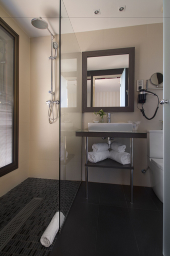 Bathroom 4, Hotel Oasis, Barcelona