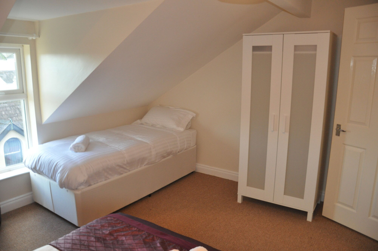 Bedroom 2, Top Of The Town House, North Down and Ards