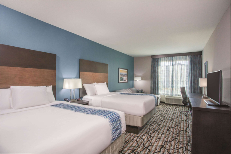 Bedroom 4, La Quinta Inn & Suites by Wyndham Cullman, Cullman
