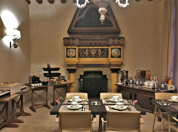 Food & Drinks 4, Hotel Le Regent, Aisne