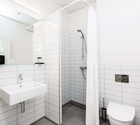Bathroom 4, Storebælt Sinatur Hotel & Konference, Nyborg