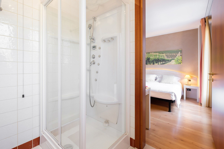 Bedroom 3, Wine Hotel San Giacomo Activity & Wellness, Treviso