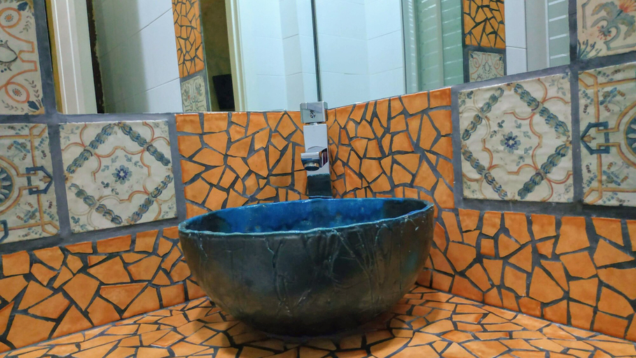 Bathroom 4, Artistic B&B, Madrid