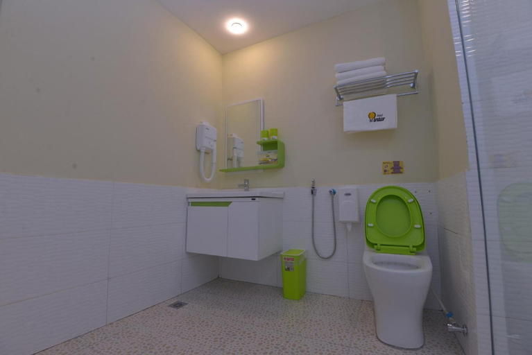 Bathroom 4, Hotel Pintar, Batu Pahat