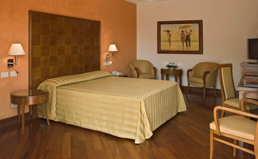 Bedroom 21