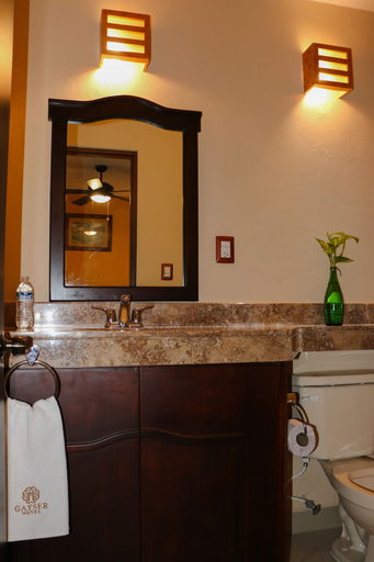 Bathroom 4, Hotel Gayser, Valladolid