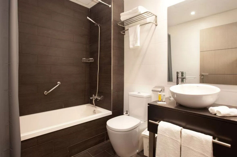 Bathroom 4, Dalia Ramblas, Barcelona