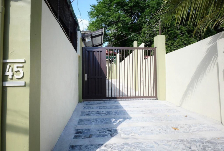Others 5, The Leaf House, San Juan