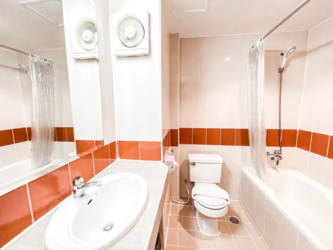 Bathroom 4, Piyada Residence by Nexottel, Pattaya