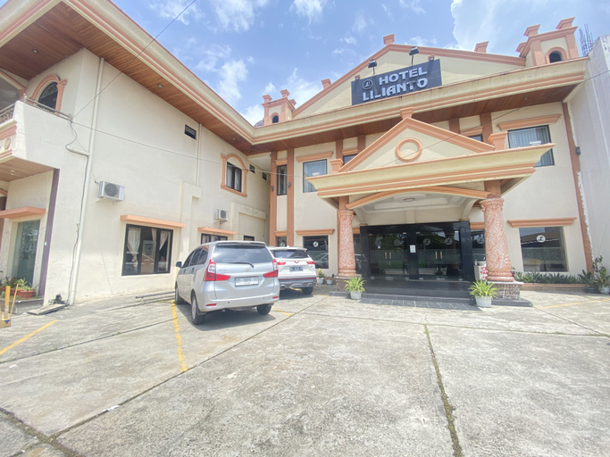 Exterior & Views 2, Lilianto Hotel Polewali Mitra RedDoorz, Polewali Mandar