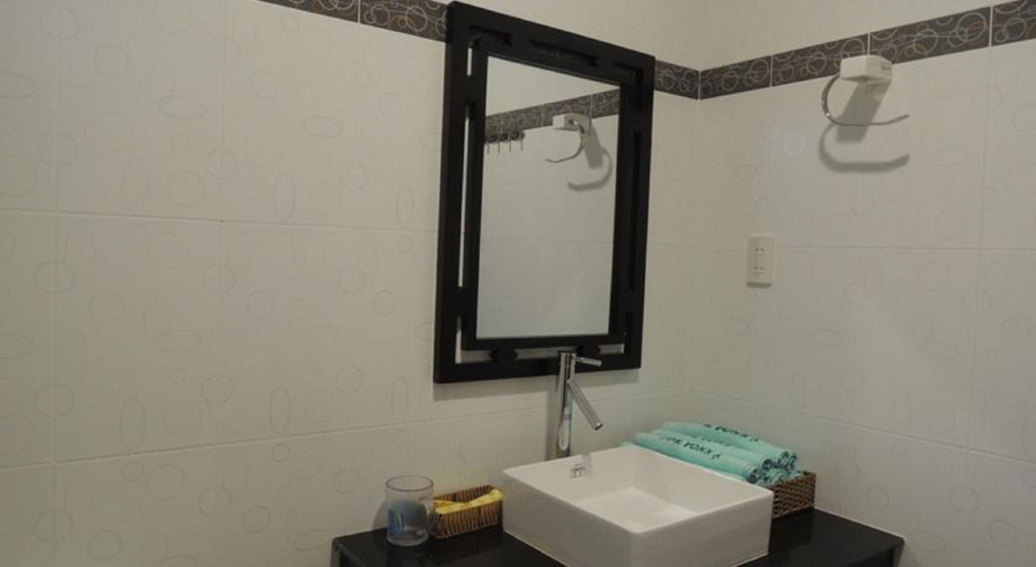 Bathroom 4, Nohana Hotel, Phan Thiết