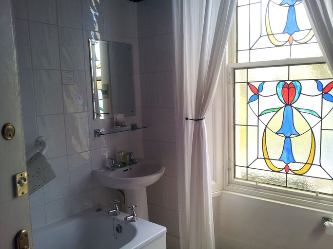 Bathroom, Mackenzie Guest House, Edinburgh