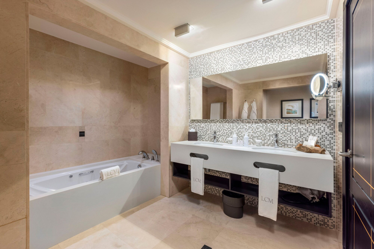 Bathroom 5, Lopesan Costa Meloneras Resort & Spa, Las Palmas