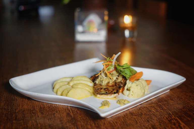 Food & Drinks 16