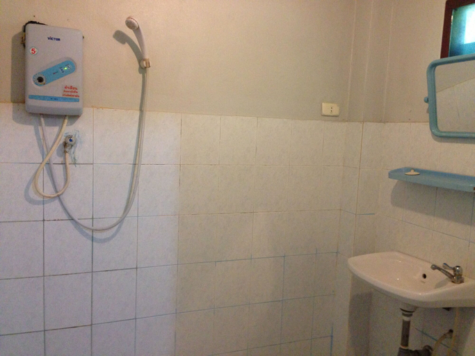 Bathroom 5, Paradise Bungalows, Ko Phangan
