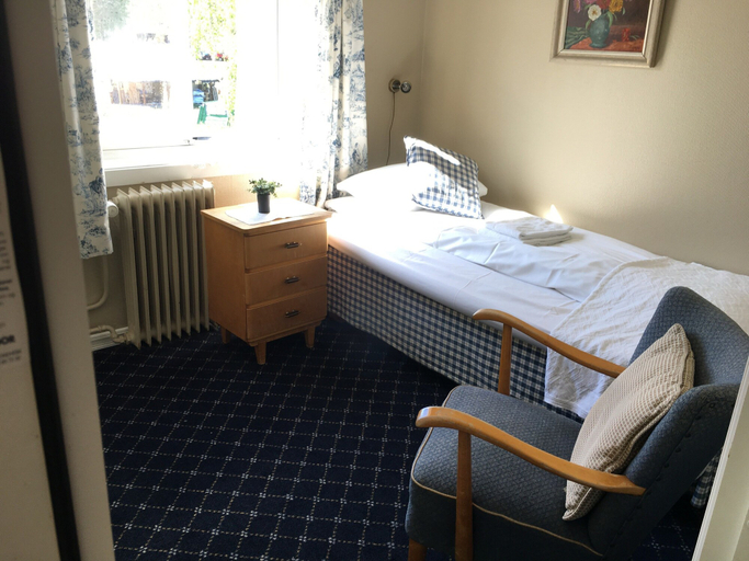 Bedroom 3, Rundhaug Gjestegård, Målselv
