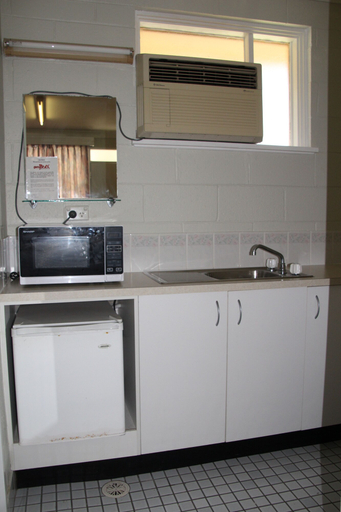Others 5, Central Coast Motel, Wyong - South and West