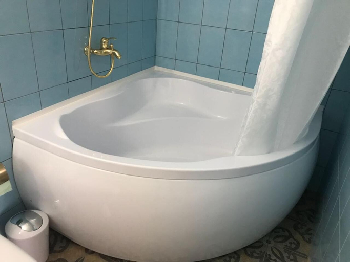 Bathroom 4, Hotel Prospekt Mira, Eastern