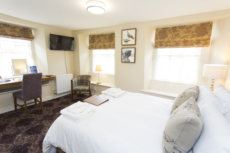 Bedroom 2, George Hotel, Somerset
