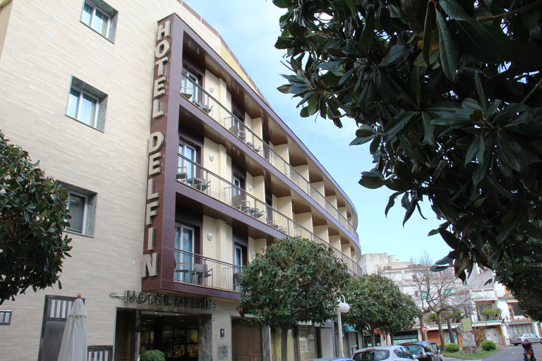 Exterior & Views 2, Hotel Delfín, Girona