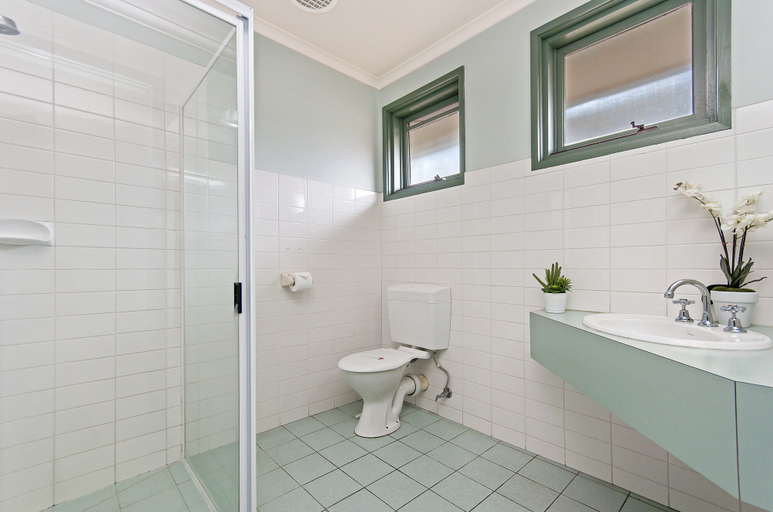 Bathroom, Melaleuca Motel, Glenelg - Portland