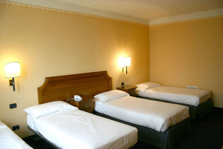 Bedroom 2, Hotel Don Carlo, Pavia