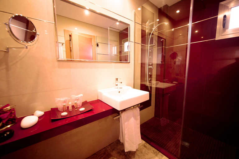 Bathroom 5, MLL Mediterranean Bay Hotel - Adults Only, Baleares