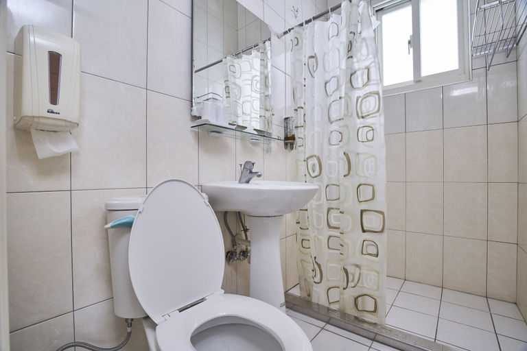 Bathroom 3, Dragon House B&B, Yilan