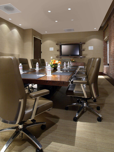 Business Facilities 2, Fairmont Heritage Place, Ghirardelli Square, San Francisco