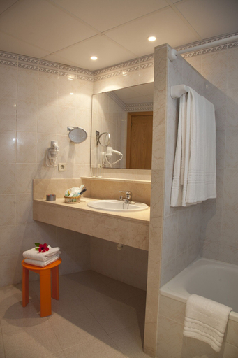 Bathroom 5, Grupotel Cala Marsal Natura Hotel, Baleares