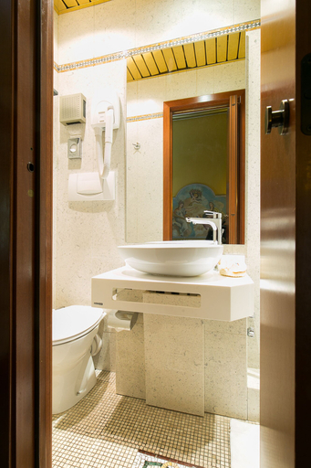 Bathroom 4, Hotel Celio, Rome