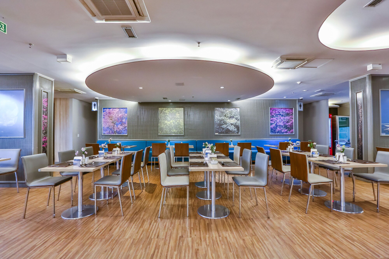 Food & Drinks 5, St. Paul Plaza, Brasília