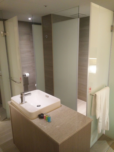 Bathroom 5, Kaohsiung International Plaza, Kaohsiung
