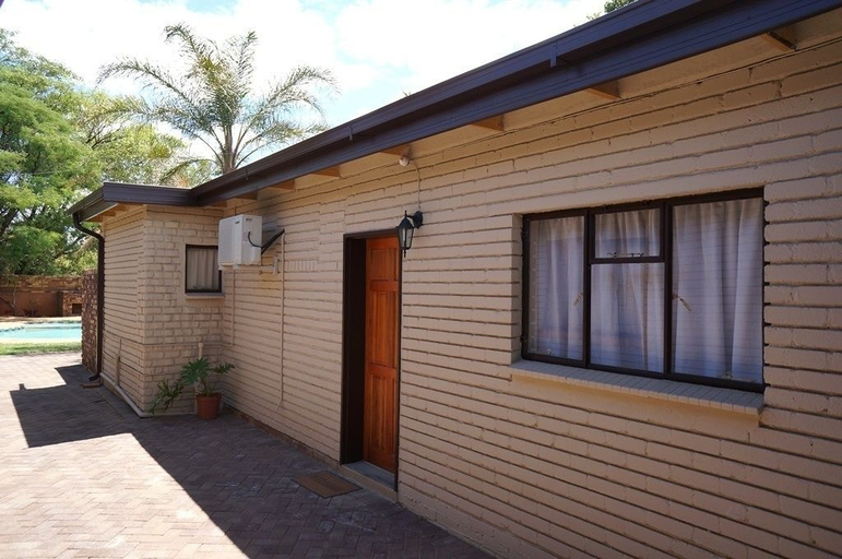Exterior & Views 1, Mc Kala Guest House, Frances Baard