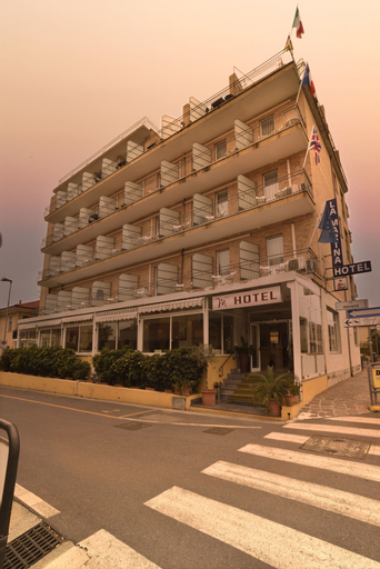 Exterior & Views 2, Hotel La Marina Mhotelsgroup, Imperia