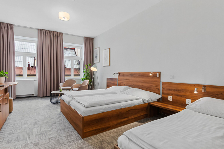 Bedroom 4, Penzion Na Náměstí, Trutnov