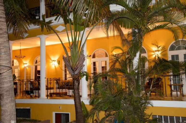 Exterior & Views 2, Villa Anakao, Black River
