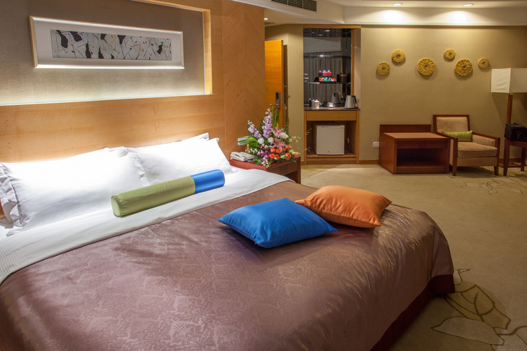 Bedroom 2, Century Sunshine Hotel - Emeishan, Leshan