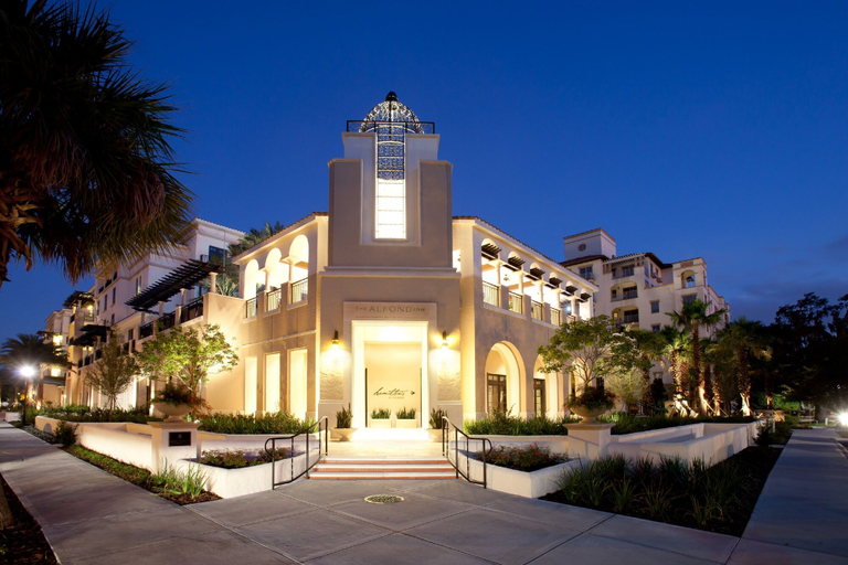 Exterior & Views 2, The Alfond Inn, Orange