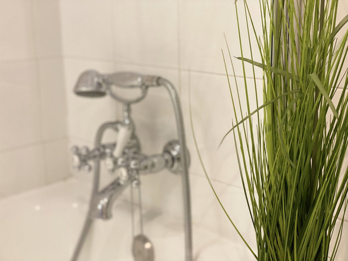 Bathroom 4, Hotel El Bedel, Madrid