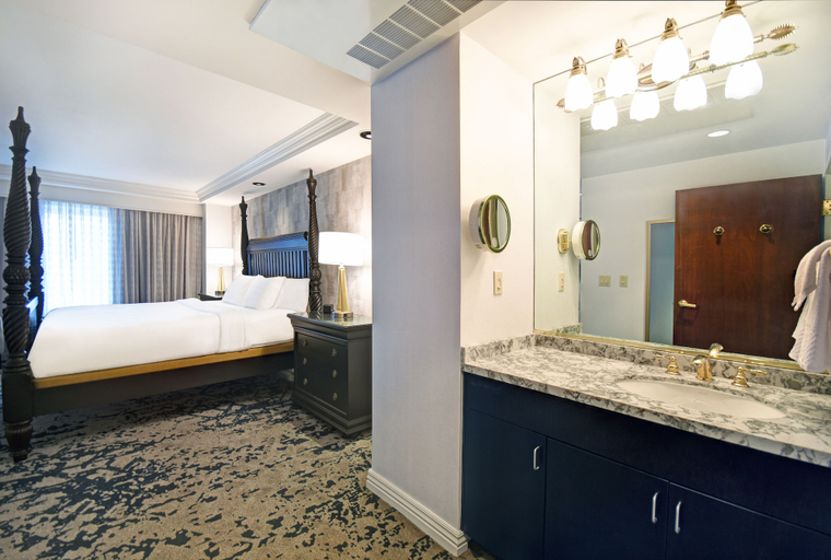 Bedroom 3, Embassy Suites Charleston, Kanawha