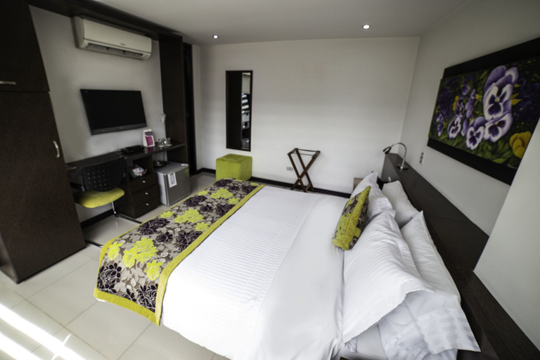 Bedroom 3, Hotel Golden Palermo, Medellín