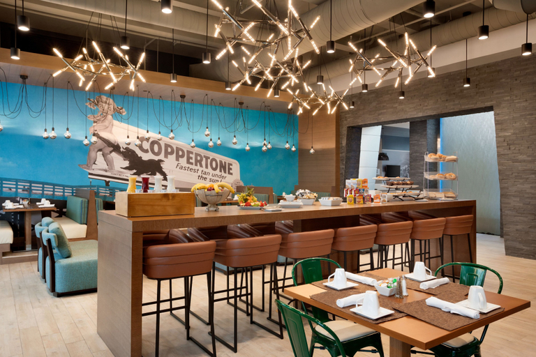 Food & Drinks 5, Four Points by Sheraton Miami Airport, Miami-Dade