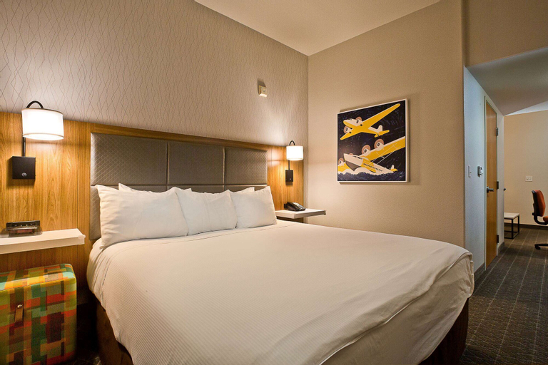 Bedroom 18