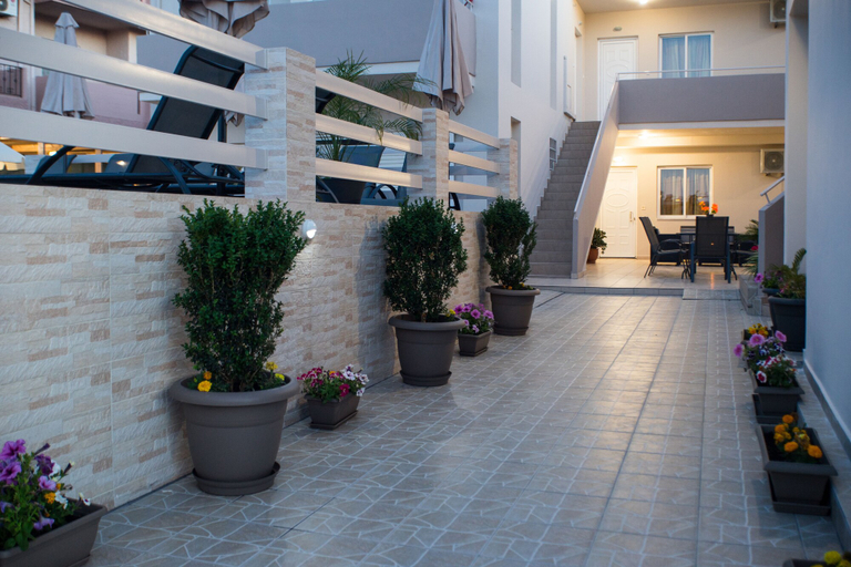 Exterior & Views 2, Naiades Luxury Apartments, Crete